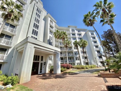 Beautifully remodeled 2 bedroom lock-off in Elation! Enjoy the on Sandestin Golf and Beach Resort - Raven in Florida - for sale on GolfHomes.com, golf home, golf lot