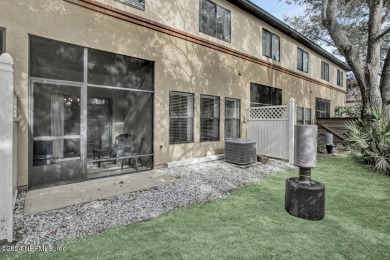Priced to sell. 3 bedroom, 2 & 1/2 bath townhome located in on Julington Creek Golf Club in Florida - for sale on GolfHomes.com, golf home, golf lot