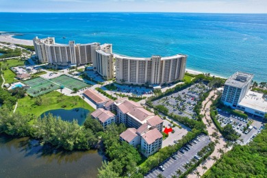 Welcome to Paradise! Do you want to live in a place from where on Jupiter Dunes Golf Course in Florida - for sale on GolfHomes.com, golf home, golf lot