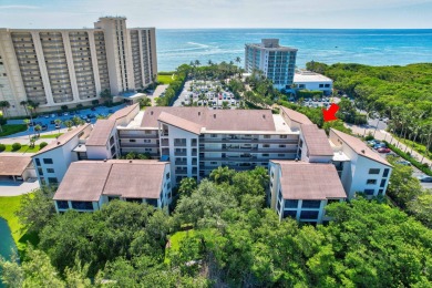 Welcome to Paradise! Do you want to live in a place from where on Jupiter Dunes Golf Course in Florida - for sale on GolfHomes.com, golf home, golf lot