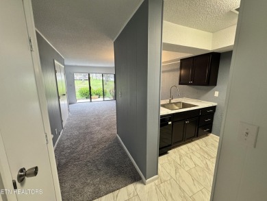 Recently updated 2-bedroom, 1.5-bath condo in Wilshire Heights on Stonehenge Golf Course in Tennessee - for sale on GolfHomes.com, golf home, golf lot