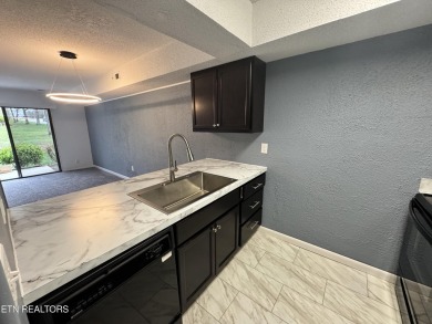Recently updated 2-bedroom, 1.5-bath condo in Wilshire Heights on Stonehenge Golf Course in Tennessee - for sale on GolfHomes.com, golf home, golf lot