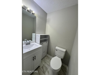 Recently updated 2-bedroom, 1.5-bath condo in Wilshire Heights on Stonehenge Golf Course in Tennessee - for sale on GolfHomes.com, golf home, golf lot