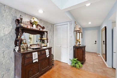 This townhome offers the perfect combination of comfort on Indian Hills Country Club in Arkansas - for sale on GolfHomes.com, golf home, golf lot