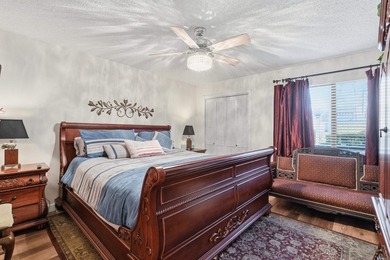 This townhome offers the perfect combination of comfort on Indian Hills Country Club in Arkansas - for sale on GolfHomes.com, golf home, golf lot