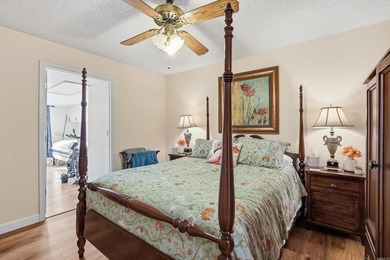 This townhome offers the perfect combination of comfort on Indian Hills Country Club in Arkansas - for sale on GolfHomes.com, golf home, golf lot