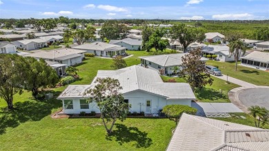 Welcome to this beautifully maintained 2-bedroom, 2-bathroom on River Isles Golf Club in Florida - for sale on GolfHomes.com, golf home, golf lot