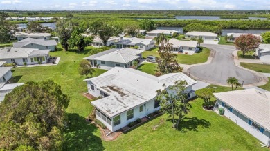 Welcome to this beautifully maintained 2-bedroom, 2-bathroom on River Isles Golf Club in Florida - for sale on GolfHomes.com, golf home, golf lot