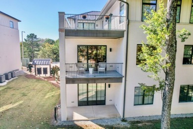 Welcome to this beautiful 3 bedroom, 3.5 bathroom condo located on The Country Club of Oxford in Mississippi - for sale on GolfHomes.com, golf home, golf lot