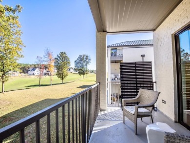 Welcome to this beautiful 3 bedroom, 3.5 bathroom condo located on The Country Club of Oxford in Mississippi - for sale on GolfHomes.com, golf home, golf lot