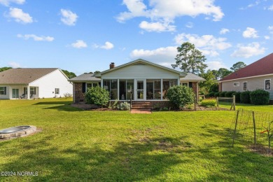 Stunningly shiny and glistening home on the former Shoreline on Harbour Point Golf Club in North Carolina - for sale on GolfHomes.com, golf home, golf lot