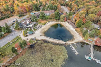 ATTN INVESTORS! THIS IS A RENTAL DREAM! 100' LAKEFRONT HOME! on Split Rock Resort and Country Club in Pennsylvania - for sale on GolfHomes.com, golf home, golf lot