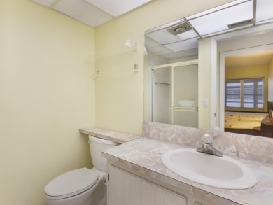 Welcome to this charming 1st floor 2/2 bedroom condo in the on Kings Point Golf -Flanders Way in Florida - for sale on GolfHomes.com, golf home, golf lot