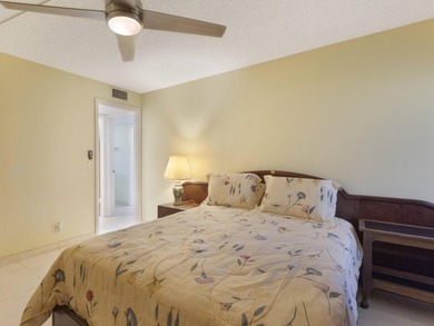 Welcome to this charming 1st floor 2/2 bedroom condo in the on Kings Point Golf -Flanders Way in Florida - for sale on GolfHomes.com, golf home, golf lot