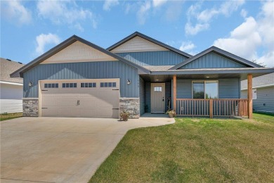 Looking for one level living and having great space to on Territory Golf Club in Minnesota - for sale on GolfHomes.com, golf home, golf lot