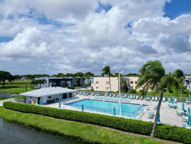 Welcome to this charming 1st floor 2/2 bedroom condo in the on Kings Point Golf -Flanders Way in Florida - for sale on GolfHomes.com, golf home, golf lot