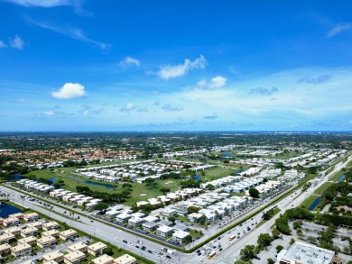 Welcome to this charming 1st floor 2/2 bedroom condo in the on Kings Point Golf -Flanders Way in Florida - for sale on GolfHomes.com, golf home, golf lot