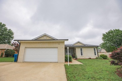Here's your chance to get into one of Bolivar's most loved on Boliver Municipal Golf Course  in Missouri - for sale on GolfHomes.com, golf home, golf lot