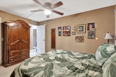 Beautiful & highly desirable 1st floor 2 bed 2 bath in fabulous on Kings Point Golf -Flanders Way in Florida - for sale on GolfHomes.com, golf home, golf lot