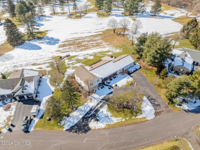 Beautiful 3 bedroom, 4 bath home situated in quiet dead end on Frosty Valley Country Club in Pennsylvania - for sale on GolfHomes.com, golf home, golf lot