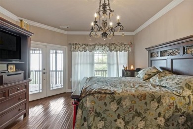 Welcome to 26 White River Ln in beautiful Holiday Island! This on Holiday Island Executive Golf Course in Arkansas - for sale on GolfHomes.com, golf home, golf lot