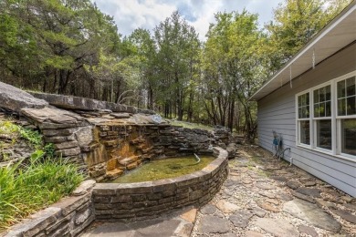 Welcome to 26 White River Ln in beautiful Holiday Island! This on Holiday Island Executive Golf Course in Arkansas - for sale on GolfHomes.com, golf home, golf lot