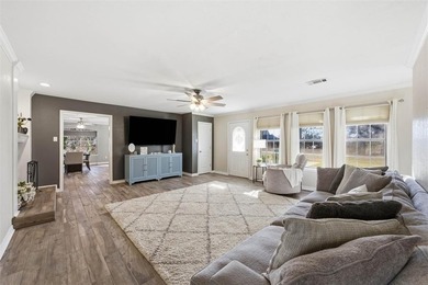 1211 Overlook Court is a well maintained 3 bedroom, 2 bath home on White Bluff Resort - Old Course in Texas - for sale on GolfHomes.com, golf home, golf lot