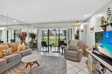 Welcome to Hunters Run Country Club! This 2 bedroom, 2 bathroom on Hunters Run Golf and Country Club in Florida - for sale on GolfHomes.com, golf home, golf lot