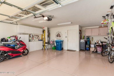 Extended Durango on cul-de-sac location. Tile throughout except on Heritage Highlands At Dove Mountain in Arizona - for sale on GolfHomes.com, golf home, golf lot