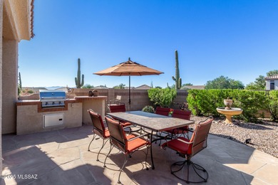 Extended Durango on cul-de-sac location. Tile throughout except on Heritage Highlands At Dove Mountain in Arizona - for sale on GolfHomes.com, golf home, golf lot