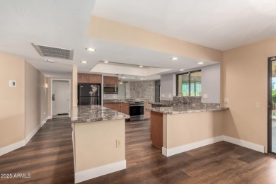Remodeled Seville on Briarwood Golf Course!
Granite counters o on Briarwood Country Club in Arizona - for sale on GolfHomes.com, golf home, golf lot