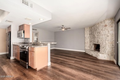 Remodeled Seville on Briarwood Golf Course!
Granite counters o on Briarwood Country Club in Arizona - for sale on GolfHomes.com, golf home, golf lot
