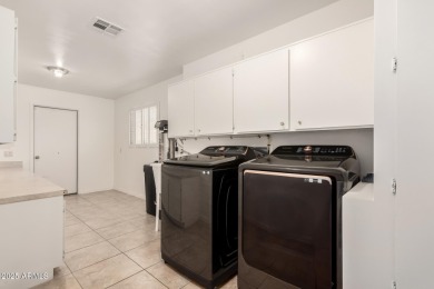 Remodeled Seville on Briarwood Golf Course!
Granite counters o on Briarwood Country Club in Arizona - for sale on GolfHomes.com, golf home, golf lot