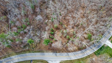 Build your dream home on this beautiful, level lot located in on Heatherhurst Golf Course in Tennessee - for sale on GolfHomes.com, golf home, golf lot