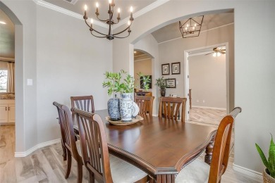 Gorgeous and better than new 4-bedroom, 3-full baths home on Pecan Plantation Country Club in Texas - for sale on GolfHomes.com, golf home, golf lot
