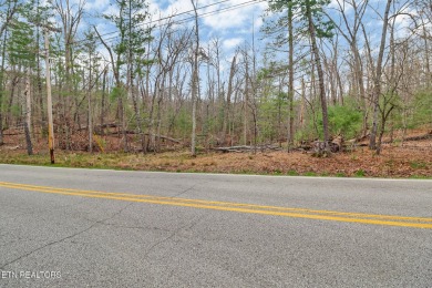 Build your dream home on this beautiful, level lot located in on Heatherhurst Golf Course in Tennessee - for sale on GolfHomes.com, golf home, golf lot