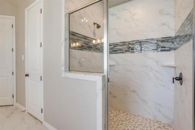 Gorgeous and better than new 4-bedroom, 3-full baths home on Pecan Plantation Country Club in Texas - for sale on GolfHomes.com, golf home, golf lot