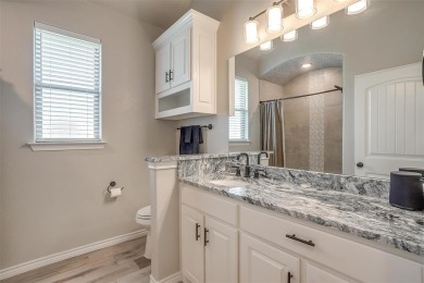 Gorgeous and better than new 4-bedroom, 3-full baths home on Pecan Plantation Country Club in Texas - for sale on GolfHomes.com, golf home, golf lot