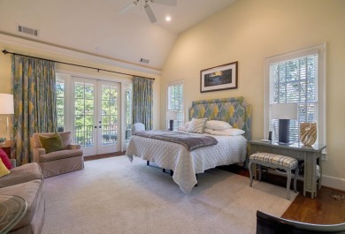 Lakefront retreat o Sunset views o Two outdoor kitchens o Steps on Reynolds Lake Oconee - The Oconee in Georgia - for sale on GolfHomes.com, golf home, golf lot