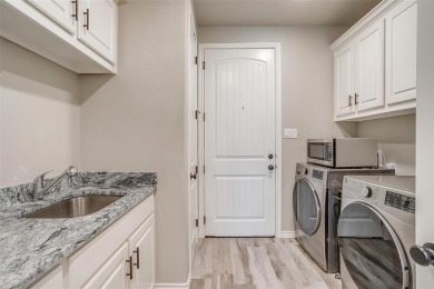 Gorgeous and better than new 4-bedroom, 3-full baths home on Pecan Plantation Country Club in Texas - for sale on GolfHomes.com, golf home, golf lot