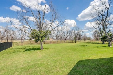 Gorgeous and better than new 4-bedroom, 3-full baths home on Pecan Plantation Country Club in Texas - for sale on GolfHomes.com, golf home, golf lot