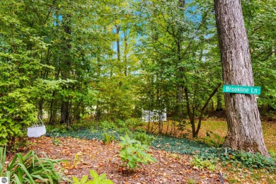 Beautiful 4-bedroom home on 1 private acre at the end of a quiet on Bay Meadows Golf Course - Executive in Michigan - for sale on GolfHomes.com, golf home, golf lot