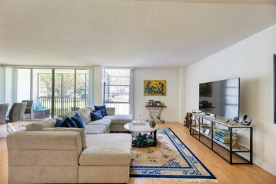 Ensenada's best kept secret! This rarely available 2 story unit on Turnberry Isle Resort and Club in Florida - for sale on GolfHomes.com, golf home, golf lot