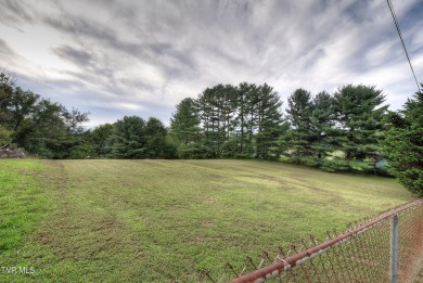 Near a golf course AND extra lot included!  Absolute perfection on Mc Donald Hills Golf Club in Tennessee - for sale on GolfHomes.com, golf home, golf lot