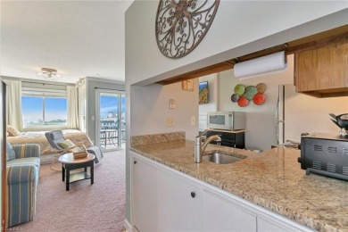 TURNKEY mtn condo w/LONG RANGE VIEWS for UNDER $95K! Buy now & on Beech Mountain Club in North Carolina - for sale on GolfHomes.com, golf home, golf lot