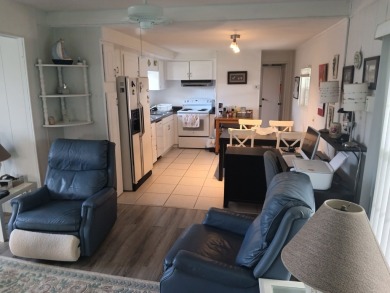 LOCATION, LOCATION! -- Fully Furnished 2/2 in Great Condition -- on Spessard Holland Golf Course in Florida - for sale on GolfHomes.com, golf home, golf lot