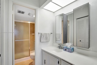 BEAUTIFUL 2/2 CONDO ON DESIRABLE TOP FLOOR WITH GORGEOUS VIEW OF on Inverrary Country Club in Florida - for sale on GolfHomes.com, golf home, golf lot