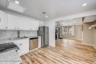 Welcome to this completely remodeled Split Rock Cottage. 3 on Split Rock Resort and Country Club in Pennsylvania - for sale on GolfHomes.com, golf home, golf lot