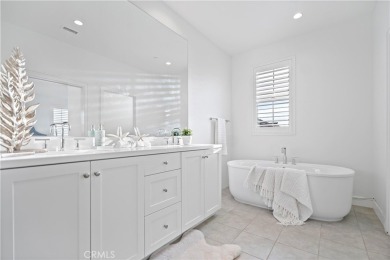 Welcome to your VIEW dream home that's very rare in an amazing on Oak Creek Golf Club in California - for sale on GolfHomes.com, golf home, golf lot