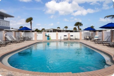 LOCATION, LOCATION! -- Fully Furnished 2/2 in Great Condition -- on Spessard Holland Golf Course in Florida - for sale on GolfHomes.com, golf home, golf lot